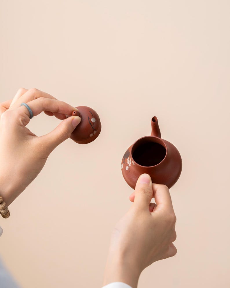 Hand-painted Apricot Purple Clay Siting Teapot from Yixing 110ml