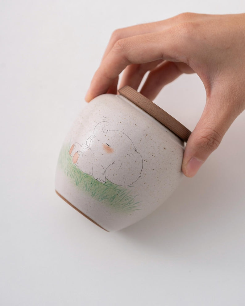 Hand-painted Couple Bunny Ceramic Tea Canister with Lid 120ml