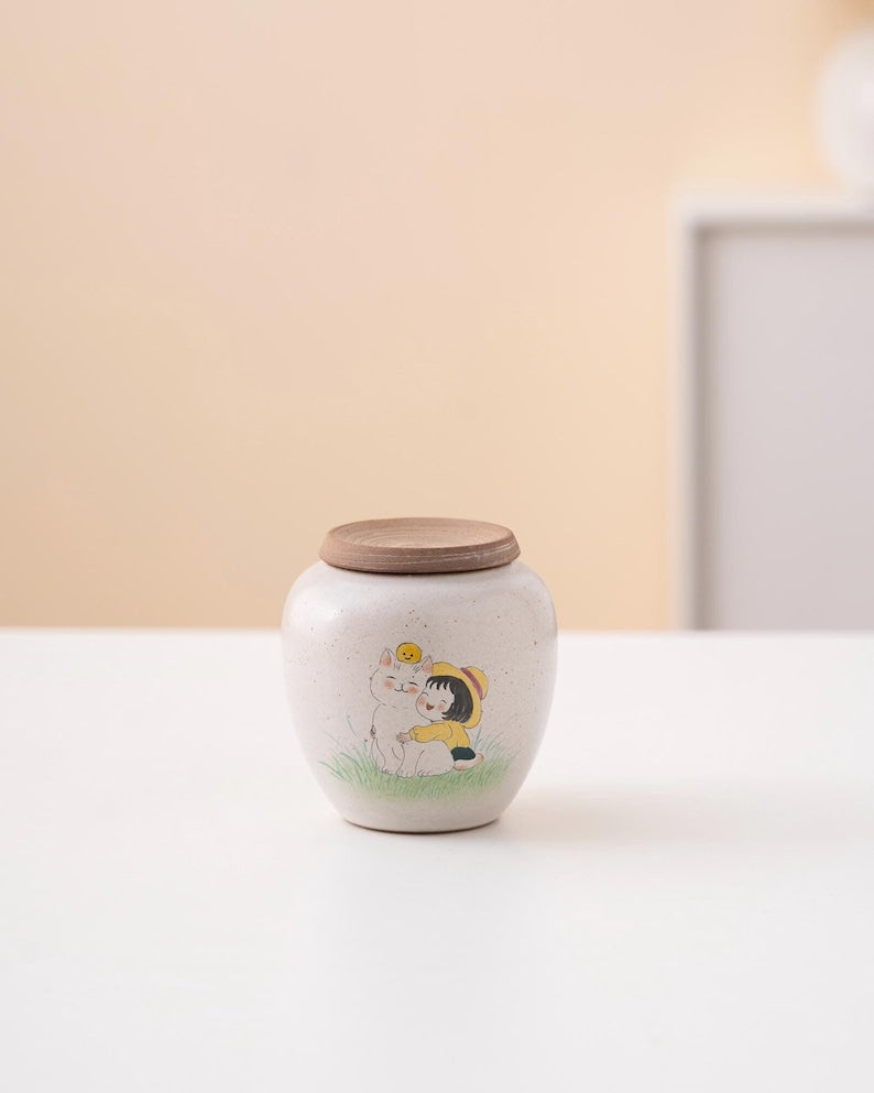 Hand-painted Fat Tiger White Ceramic Tea Canister with Lid 120ml