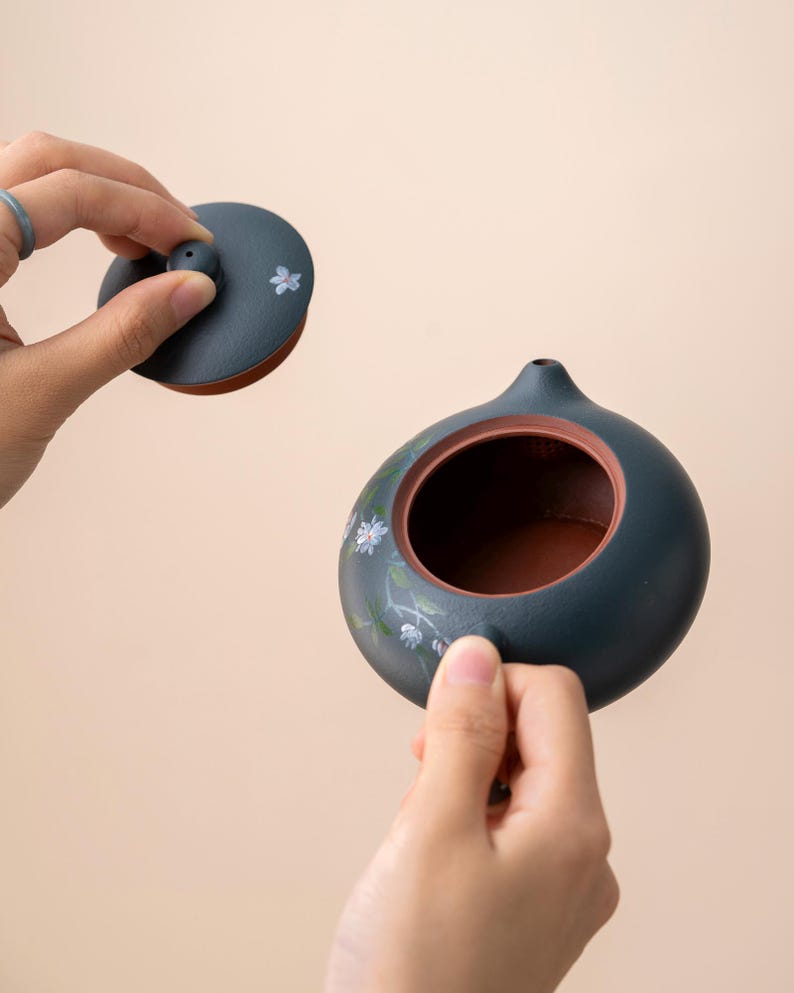 Hand-painted Floral Purple Clay Xishi Teapot from Yixing 180ml