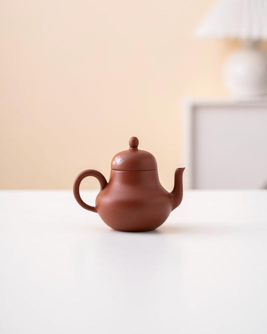 Hand-painted Lotus Purple Clay Siting Teapot from Yixing 110ml